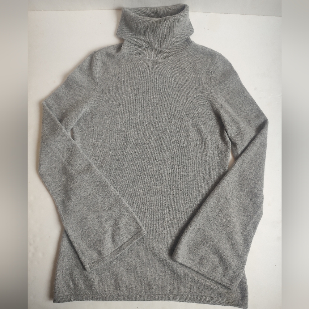 Saks Fifth Avenue Turtleneck Cashmere Pullover Sweater Grey Flared Sleeve Tunic